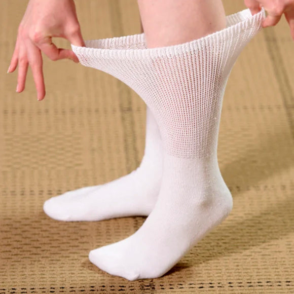 CareActive Diabetic Crew Socks - White